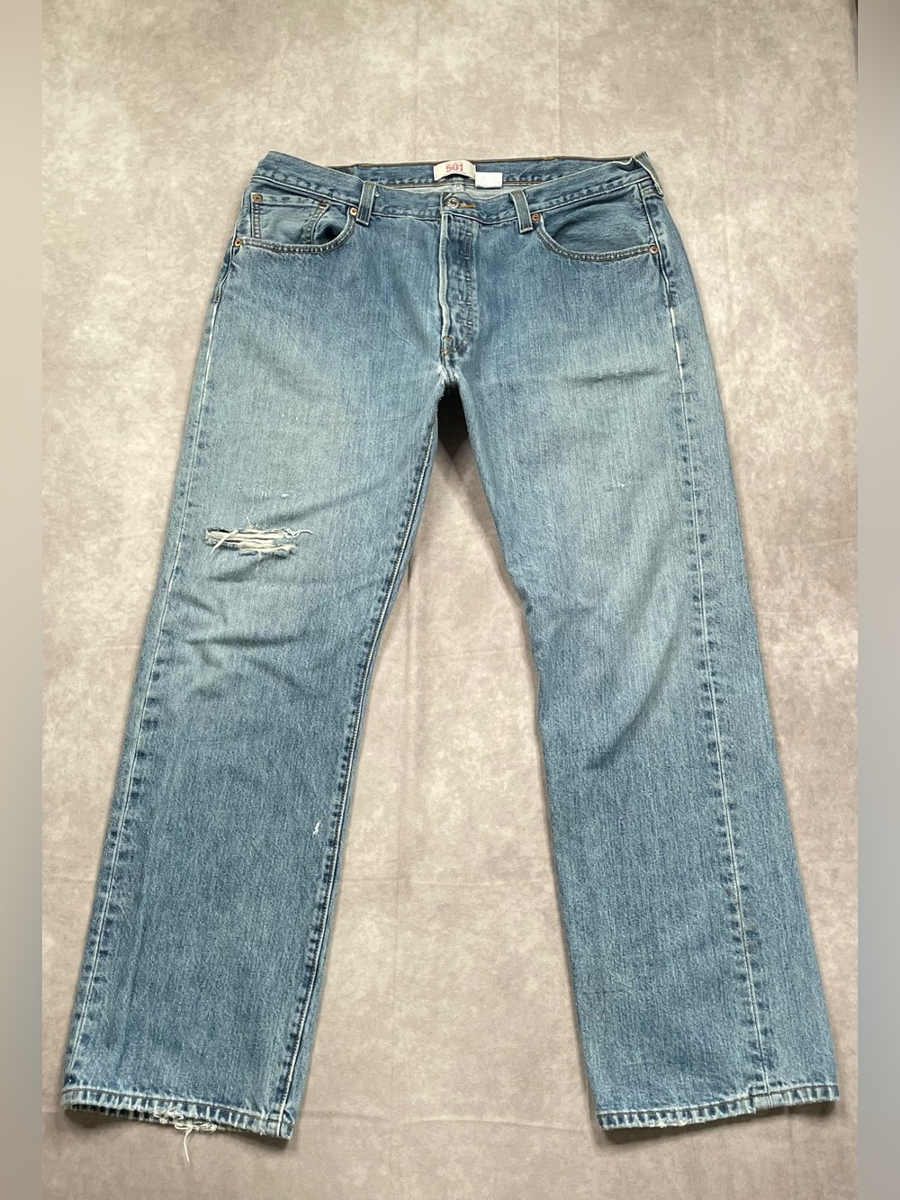 Vintage Levis 501XX Denim Jeans Mens 40X32 Distressed Straight Button Fly Blue